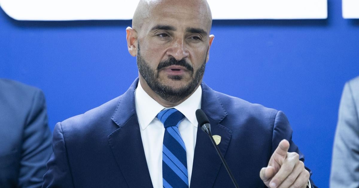 Decepcionado TRS con jefe Policía por alegado ascenso a policía amonestado