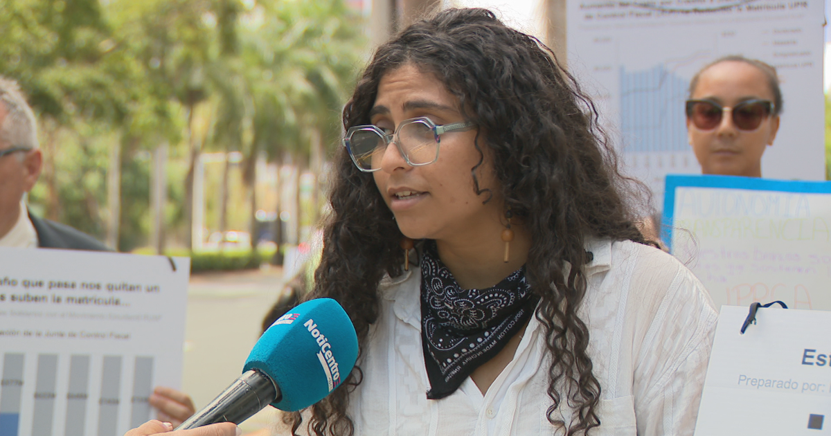 Estudiantes y profesores de la UPR protestan contra la Junta de Control Fiscal