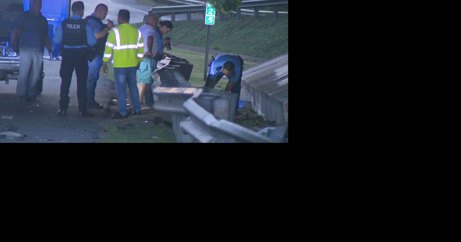 Imagen del artículo de WAPA: Mujer de 18 años muere tras chocar valla en Caguas, auto quedó destrozado