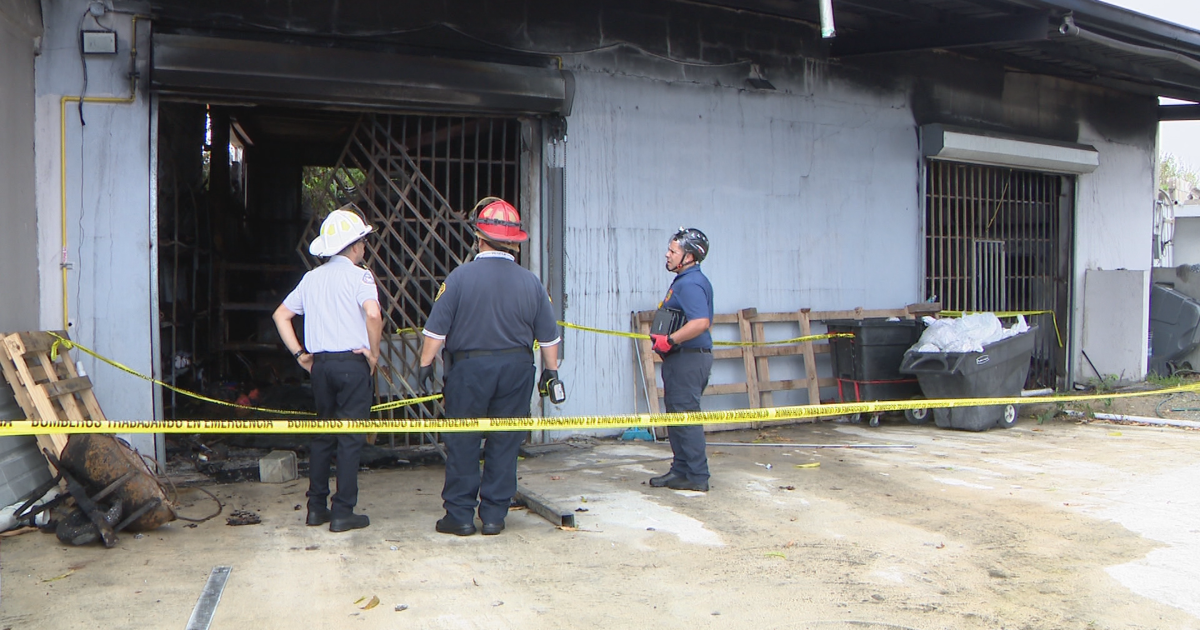 Incendio consume lavandería en Toa Baja por segunda vez