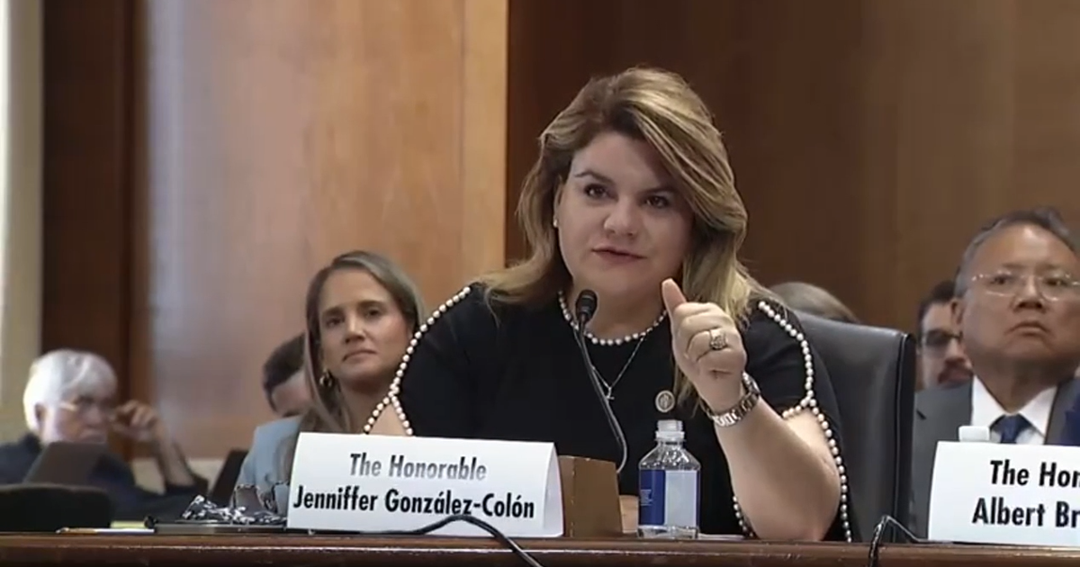 González niega ante el Senado federal alegaciones de Negrón Reichard sobre presiones en contrataciones