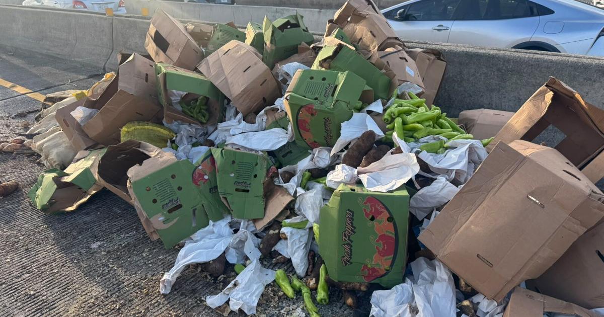 Camión volcado en expreso PR-22 en Dorado causa congestión; carriles ya reabiertos