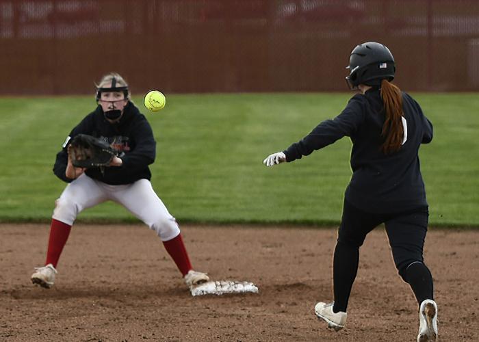 SOFTBALL splits doubleheader with Coldwater Sports