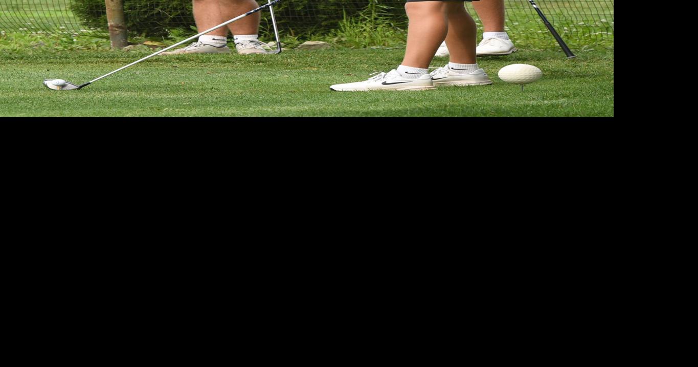 Wapak Boy Golfers Nip Indians