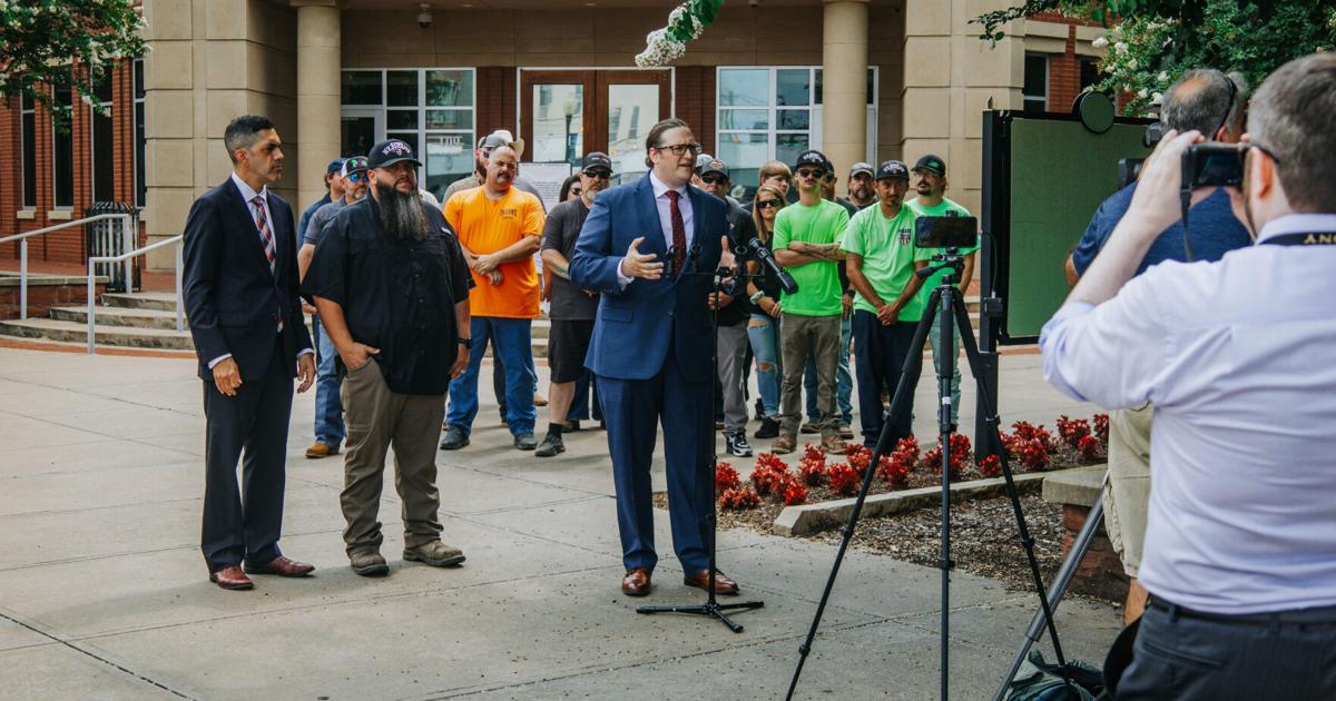 Institute for Justice challenges Waxahachie franchise agreement