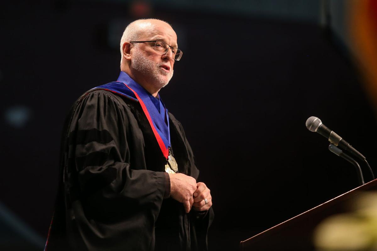 20211212_hd_commencement