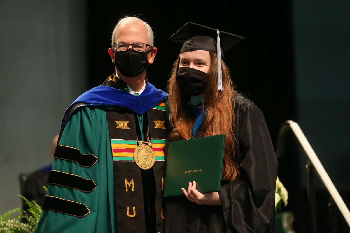 20211212_hd_commencement