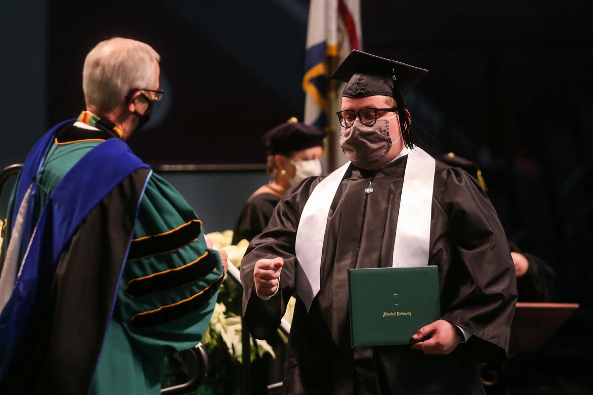 20211212_hd_commencement