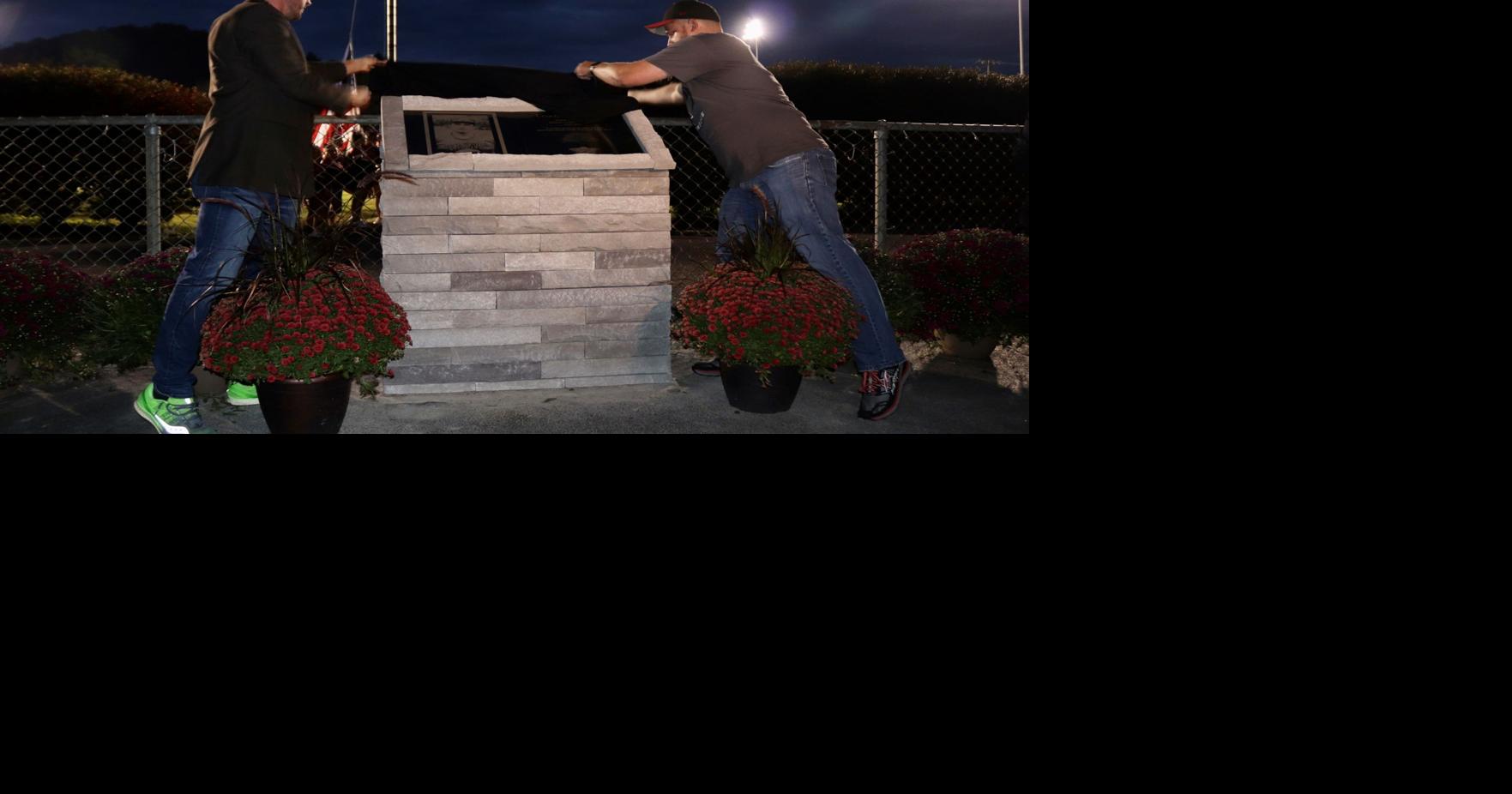 Memorial for late Wayne coach Scott Jarrell revealed at Pioneer Field ...