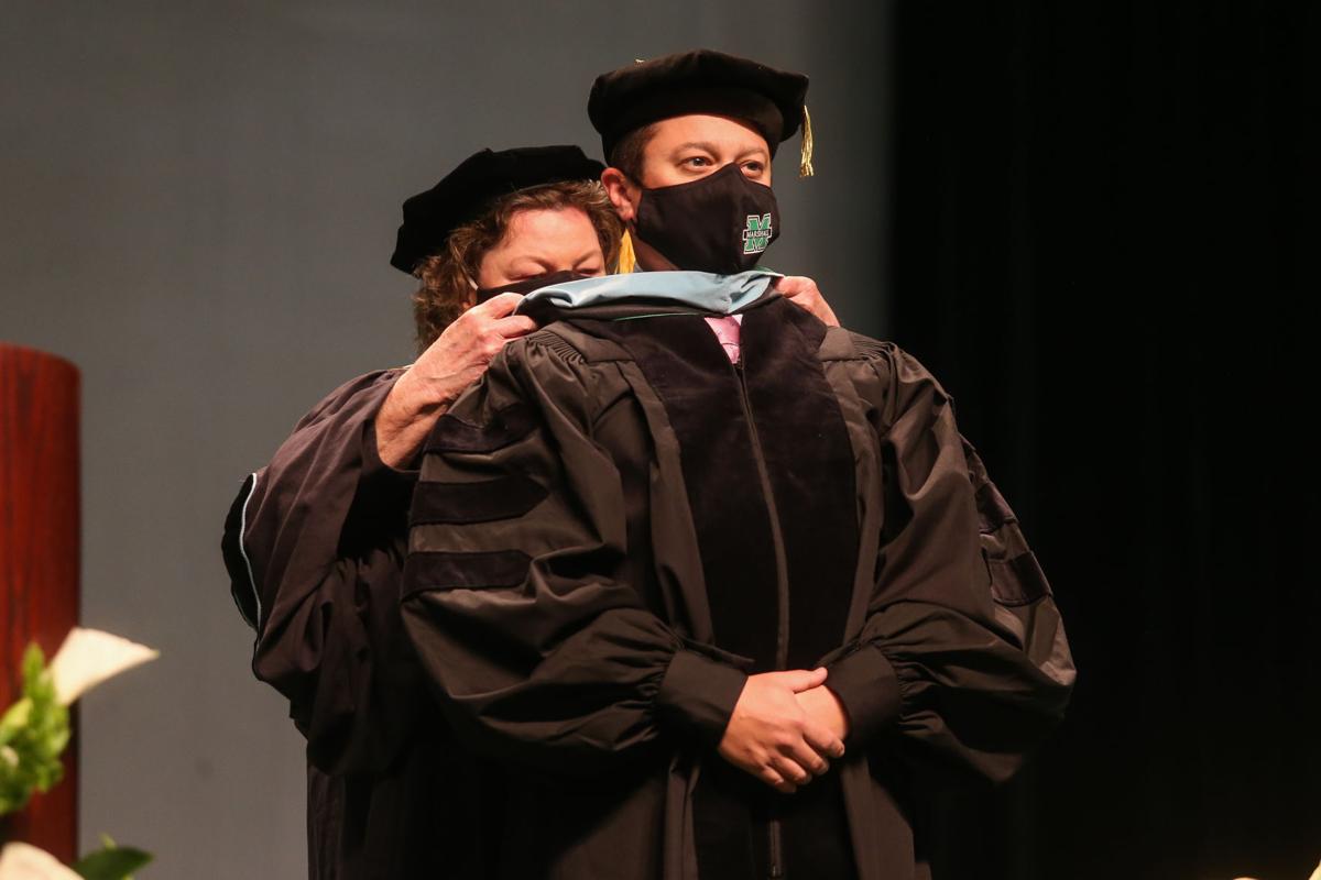 20211212_hd_commencement