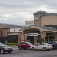 Huntington Mall extends hours for holiday shopping