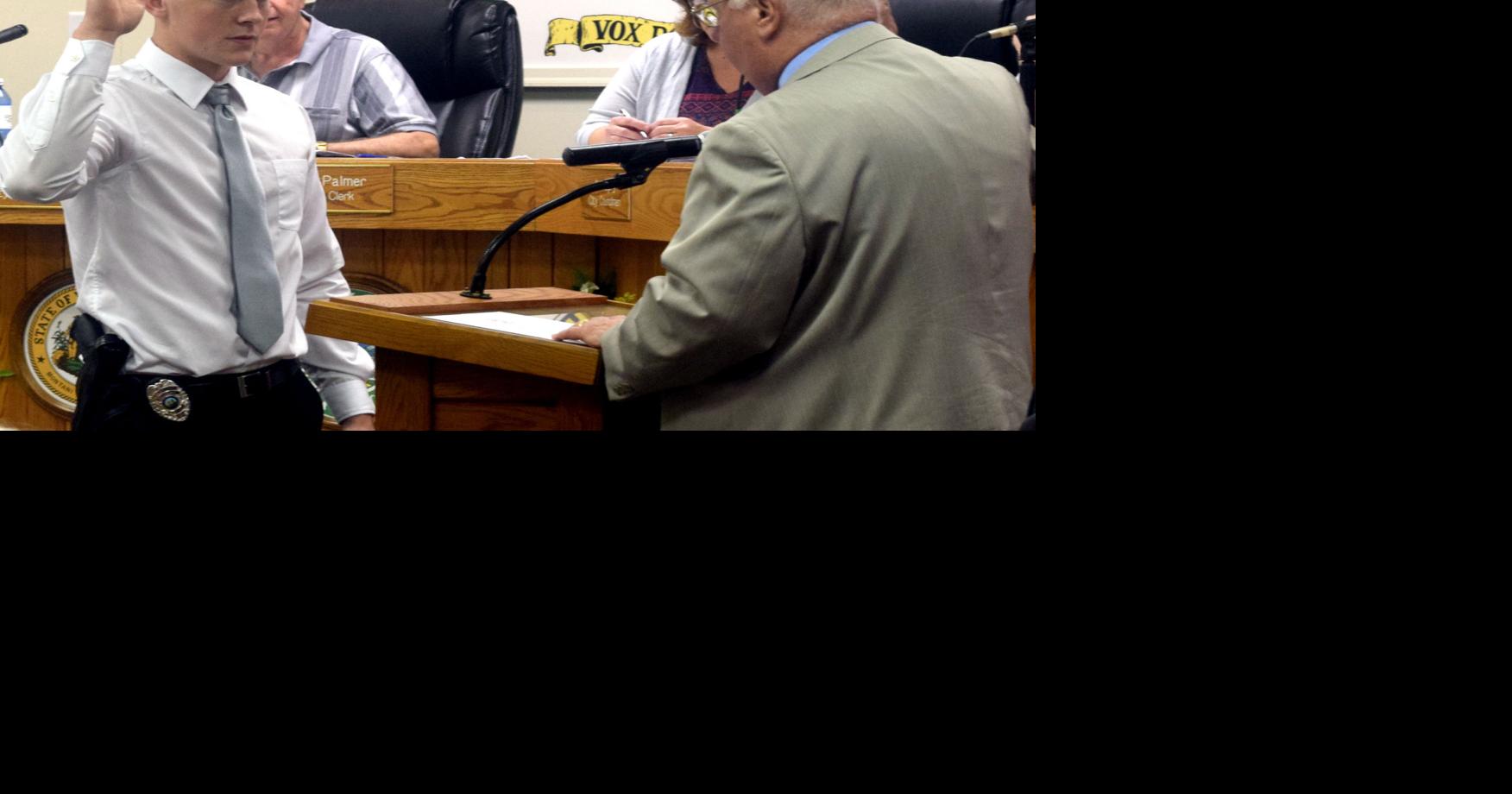 Two Kenova officers sworn in News