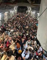 Plane Evacuating Refugees Reportedly from Dover AFB