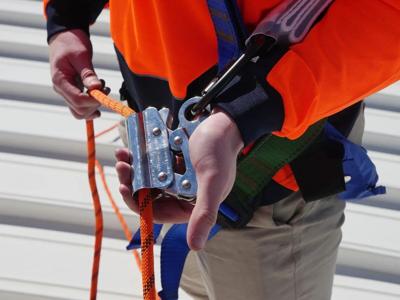 RISSafety Showcases Aluminium Handrails in Roof Access Projects