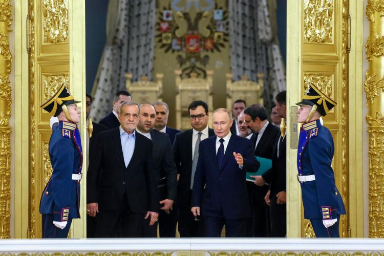 Russia Iran Cautious Stance