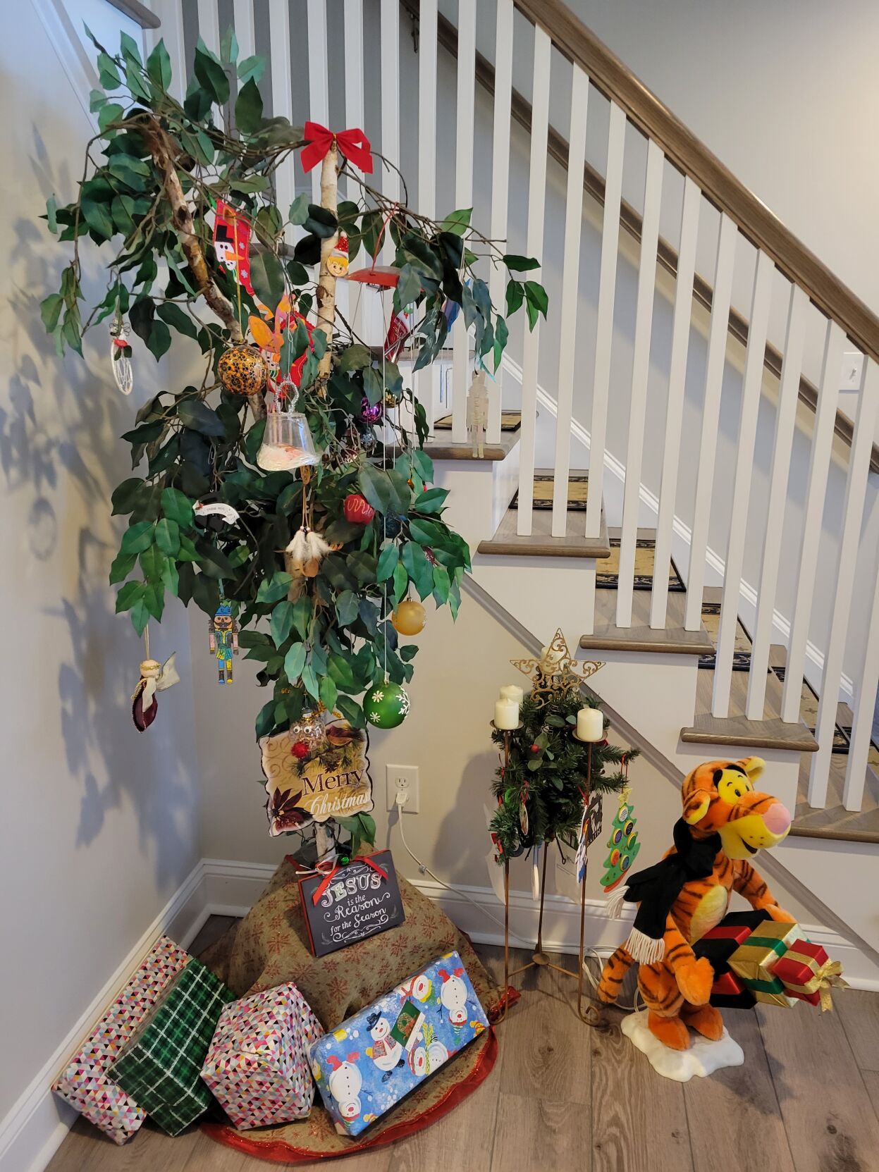 Dale and Bea Smith's tree in Seaford, Del.