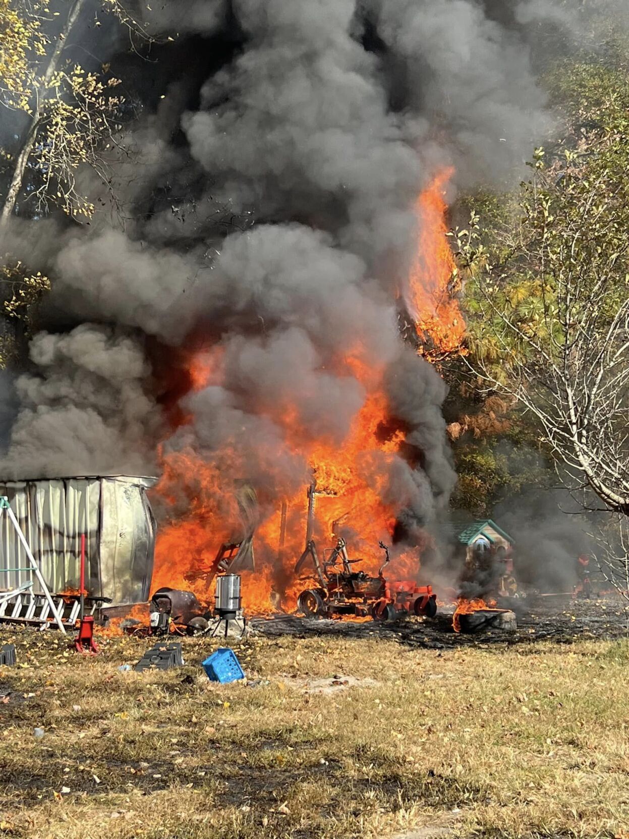 GTOWN_SHED_FIRE_2.jpg