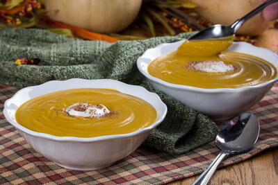 Roasted-Harvest-Squash-Soup_ArticleImage-CategoryPage_ID-2395105