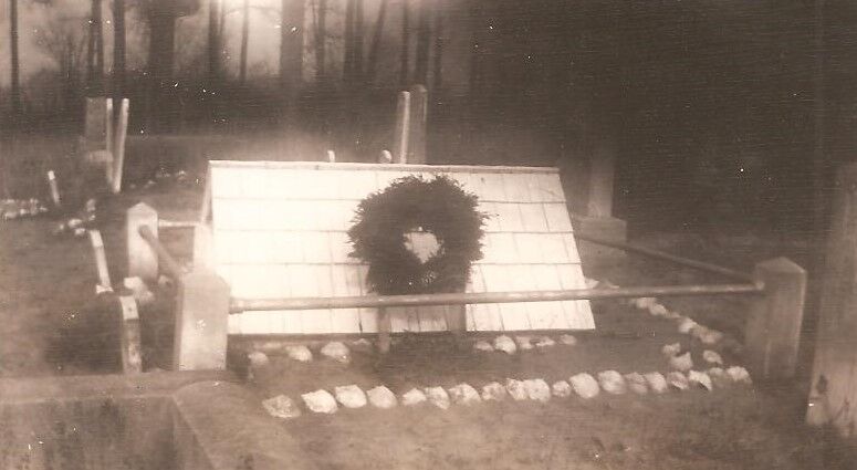 Roofed Grave