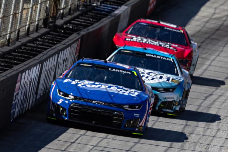 NASCAR Bristol Auto Racing