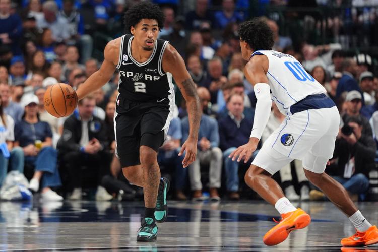 Spurs Mavericks Basketball