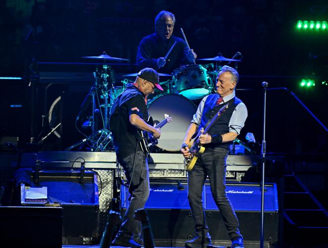 Bruce Springsteen and the E Street Band in Concert - New York
