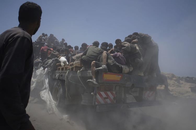 Mideast Wars Aid Access-Explainer