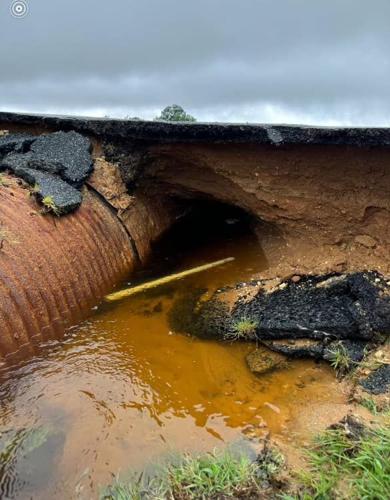 TalbotSinkHole_2.jpg