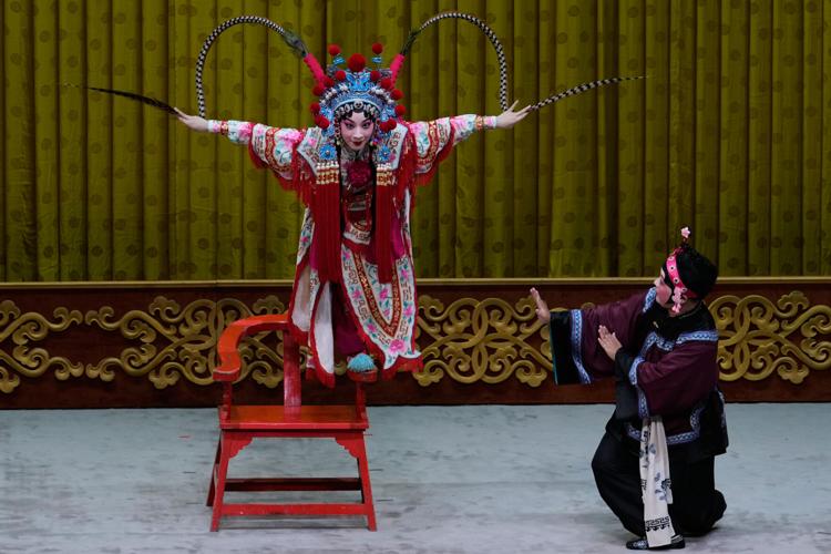 China Peking Opera-Training for Success