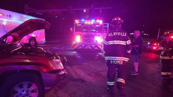One hospitalized after head-on crash in Selbyville