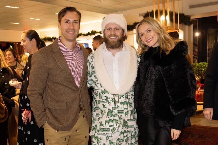 Santa Arrives on Lexington Avenue as J.McLaughlin Hosts a Holiday Fête with Selby Drummond, Will Kahn & Walker Ward in Support of Monday Night Hospitality