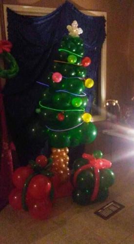 Mauri Lopez balloon tree