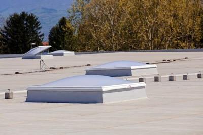 Little Rock Roofing Optimizes Commercial Roof Systems for Summer