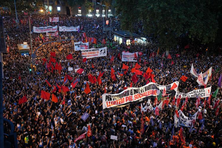 Housing protests erupt in Barcelona as Spain calls early election, in photos