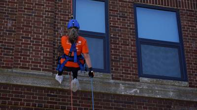 Rappelling