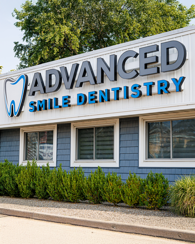 Advanced Smile Dentistry Explains the Healing Process After Dental Implant Surgery