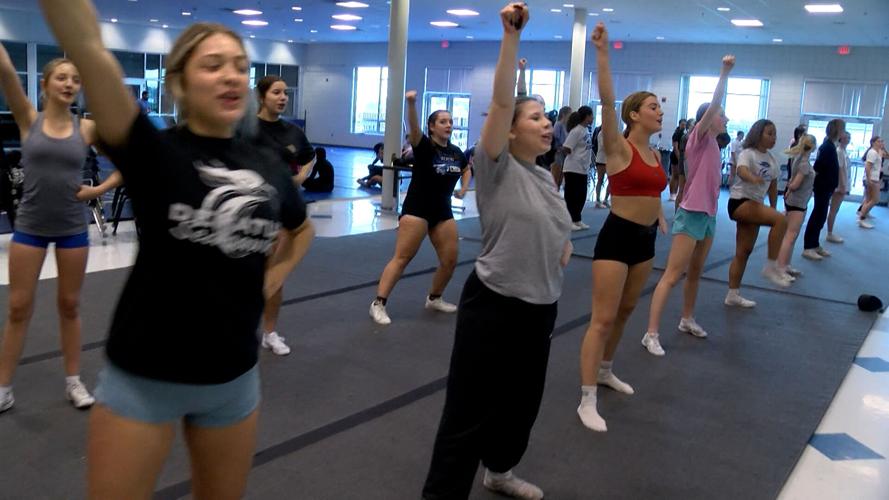 Stephen Decatur Varsity Cheer