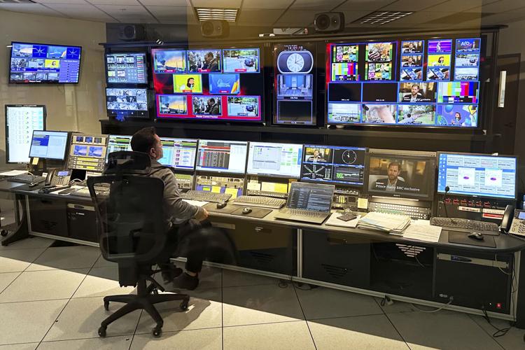 Media-Public-Broadcasting-Trump