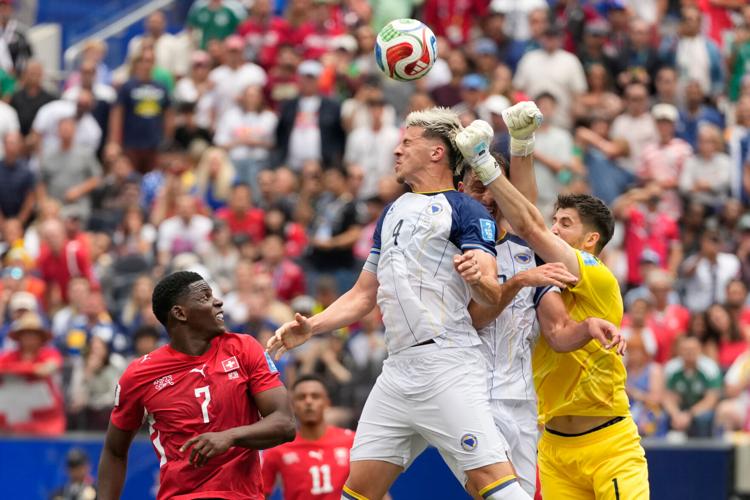 APTOPIX Bosnia Switzerland WCup Soccer