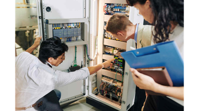 Industrial Electrical Panel Problems: What Every Facility Manager Should Know