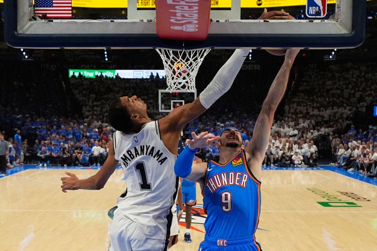 APTOPIX Spurs Thunder Basketball