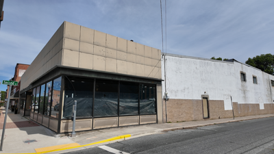 Pocomoke City building