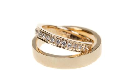 Non-Jewelry Silver Items Are Evaluated Through Material Content, Weight, and Market Conditions