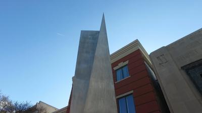 Downtown Obelisk to Move to New Riverside Roundabout