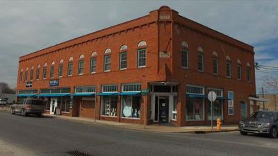 Travels With Charlie: The Ugly Pie, Chesapeake East and Riverwalk Cafe