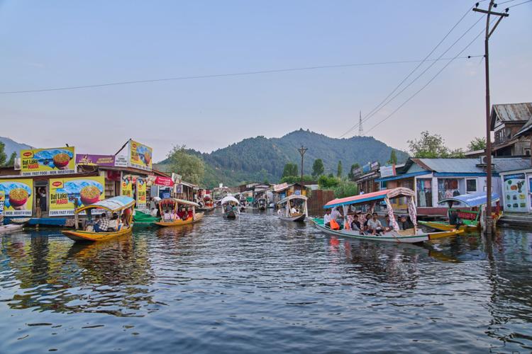 Climate Kashmir Lakes