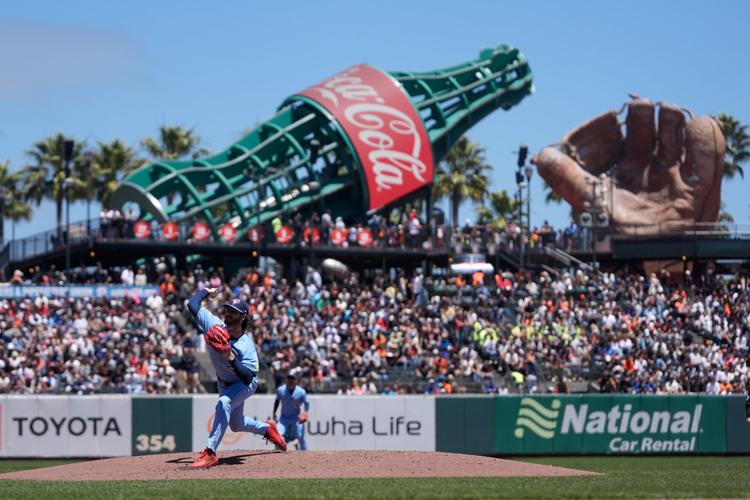 Blue Jays Giants Baseball
