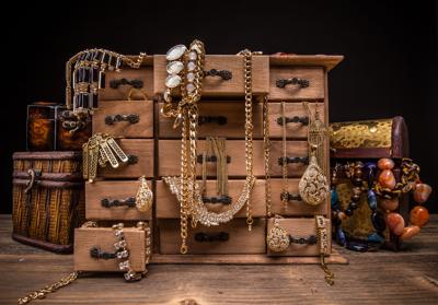 Understanding Gemstone Hardness Can Help Guide Everyday Jewelry Choices