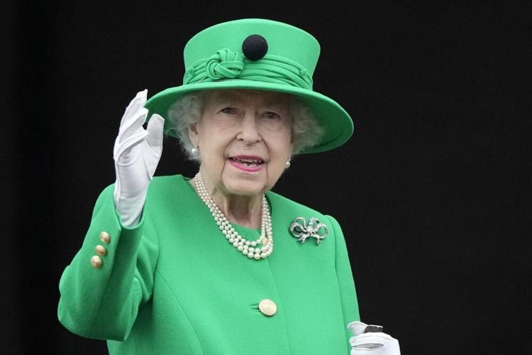 Queen Elizabeth waves