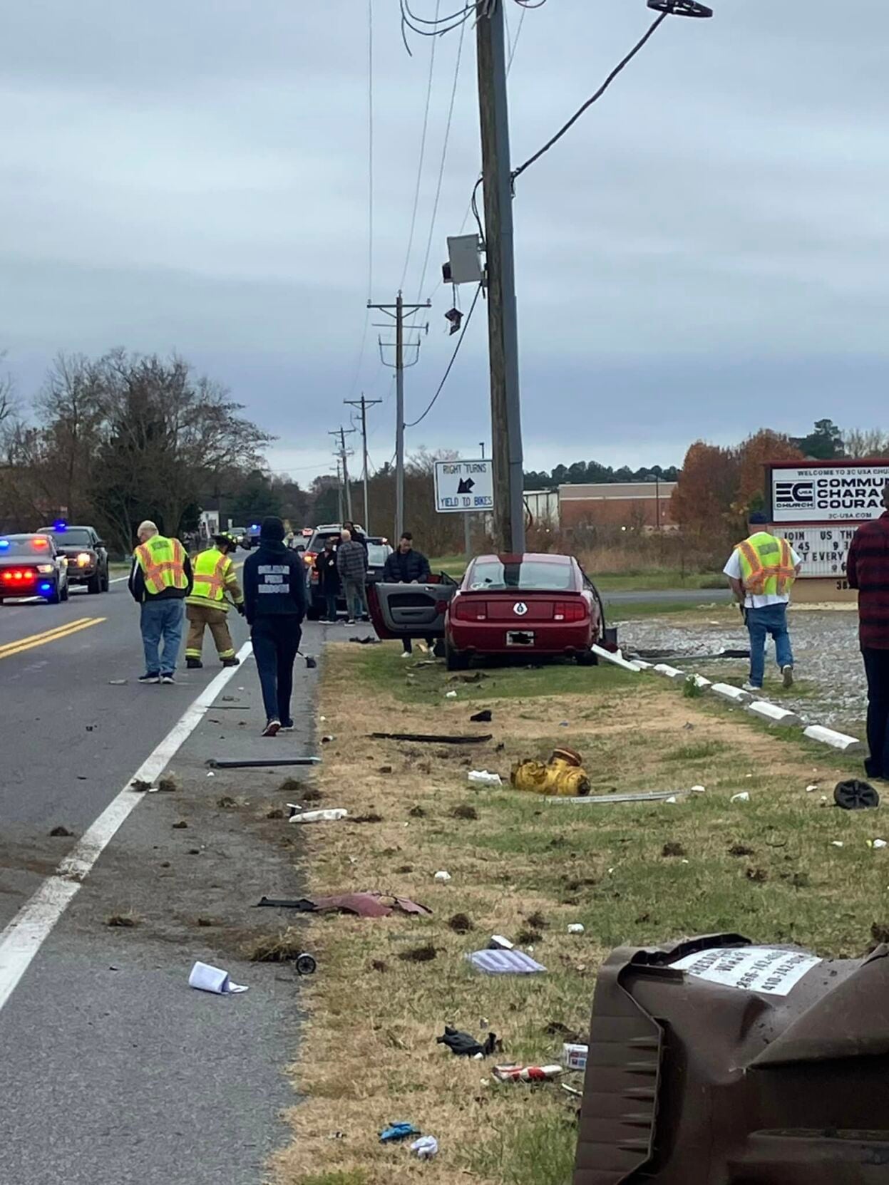 Car Crashes into Pole in Delmar